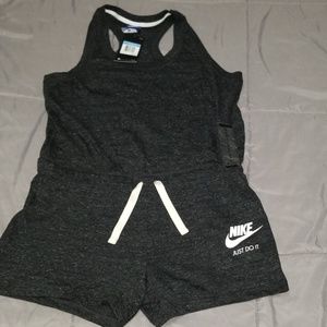 Nike romper